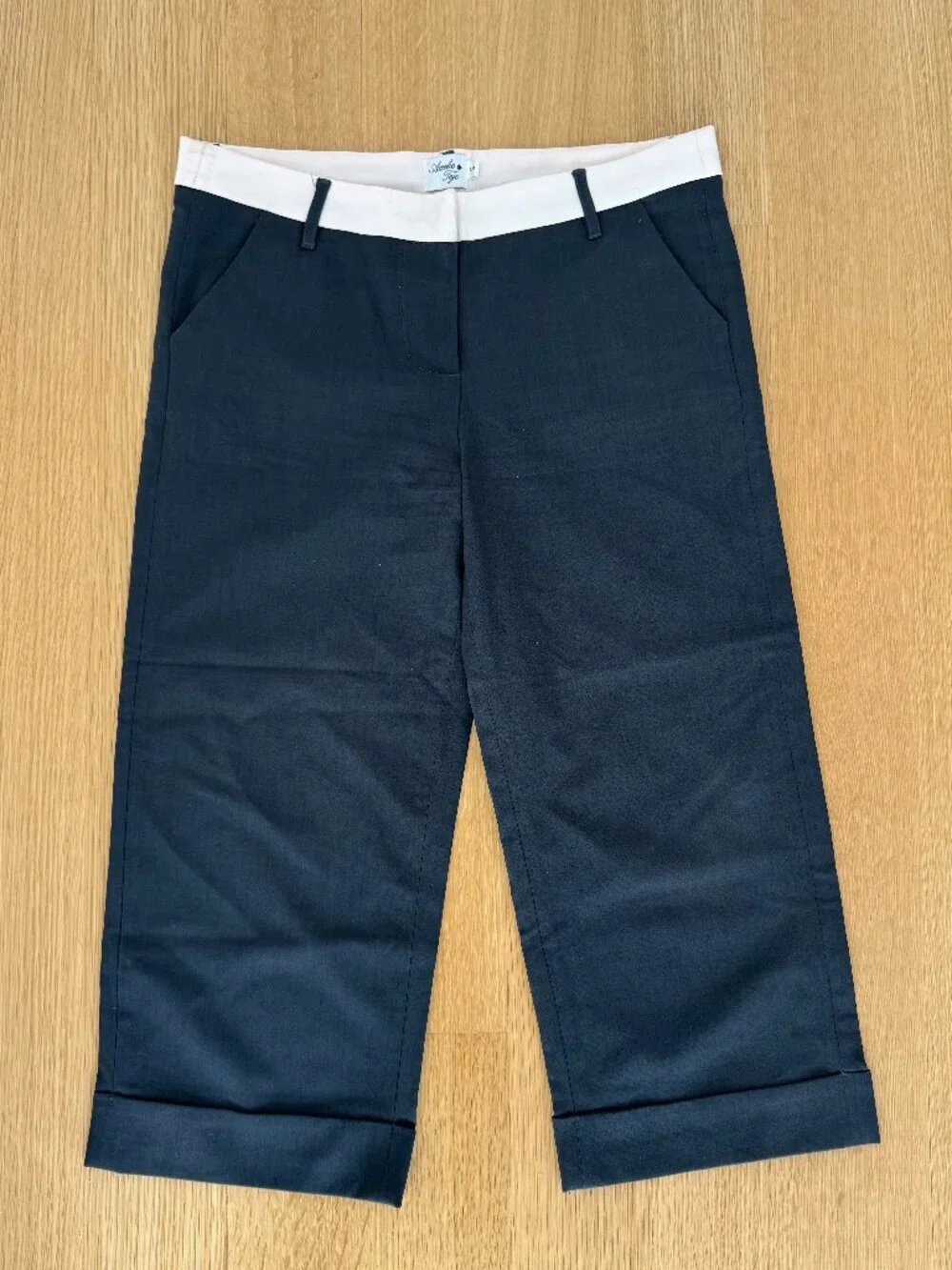 Amelie Teje Capri Pants